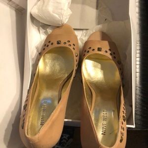 Shoes pumps open toe peep toe